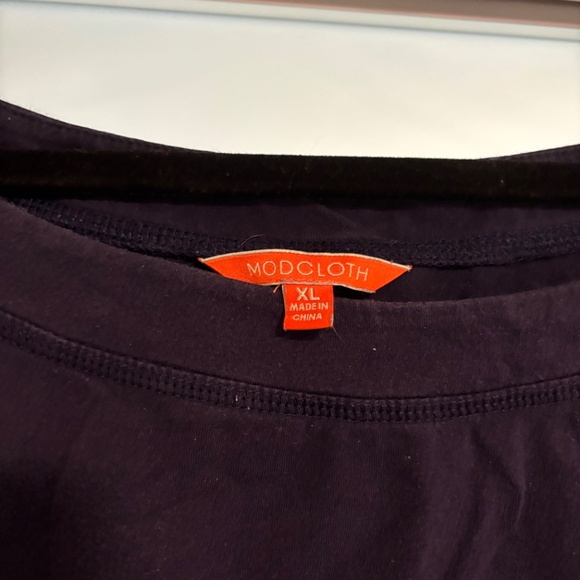 ModCloth Navy Blue Boat Neck Tee – Cute, Comfy, and Ready to Sail into Your Clos - Picture 4 of 4